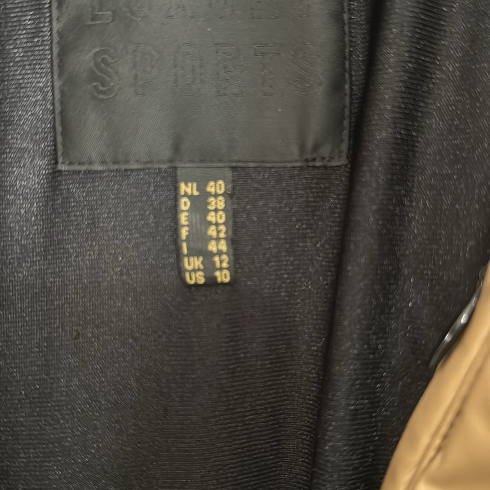 Goldbergh San Luis Ski Jacket Fur hood and belted- size 10 - Picture 3 of 4